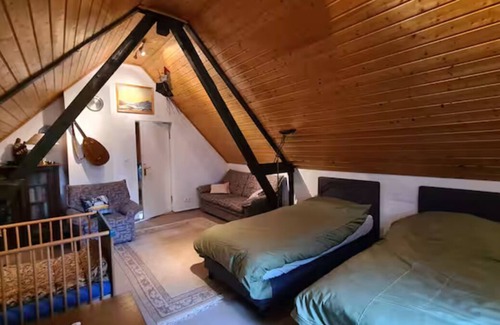 Nideggen Cabin | Original hunting lodge Breidelsley in the Eifel. 8 persons.