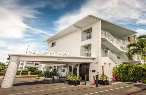 North Beach House | Original & Light-filled Junior Suite Near North Beach Hot Spots