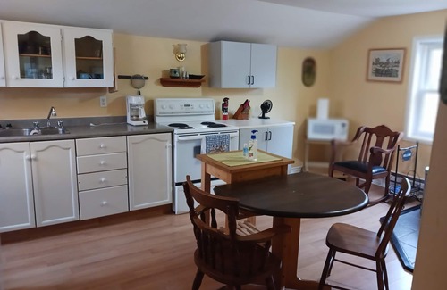 Newboro House | Original Newboro Lockmaster Home