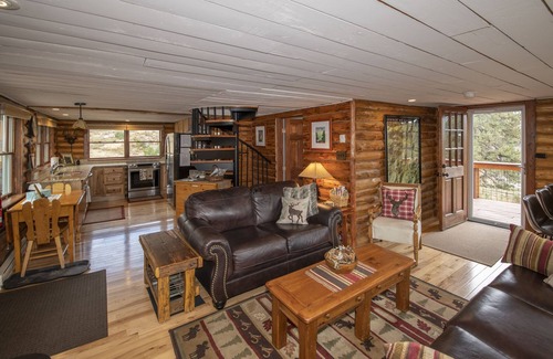 Estes Park Cabin | Original Rocky Mountain National Park Cabin W/Modern Updates &360 Mountain Views