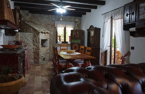 Rosolini House | Original Sicilian stone villa between Noto and Modica