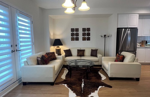 Orillia House | Oriluxstay-Cozy Condo Townhome Just Steps from the Water | Your Perfect Getaway