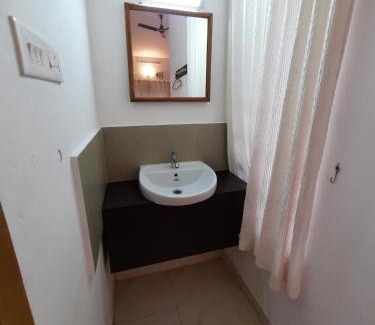 Kumily House | Oriole Homestay