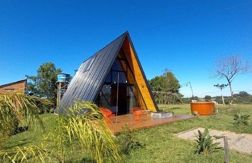 Itaara Cabin | Orion Cabin with hot tub and fireplace