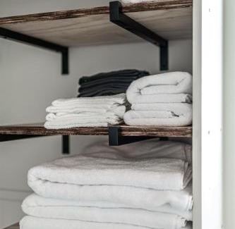 Ovando House | Orion Farmstead