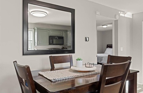 Lake Orion House | Orion Home Conveniently Located Near Great Lakes Crossing Mall and I-75 Freeway