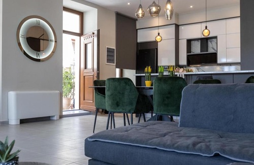 Gythio Villa | Orion Maison: Luxury 3-bedroom maisonette in the center of town