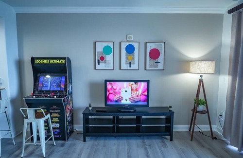 Florida Central Atlantic Coast Apartment | Orlando 5th Floor 5 min from disney