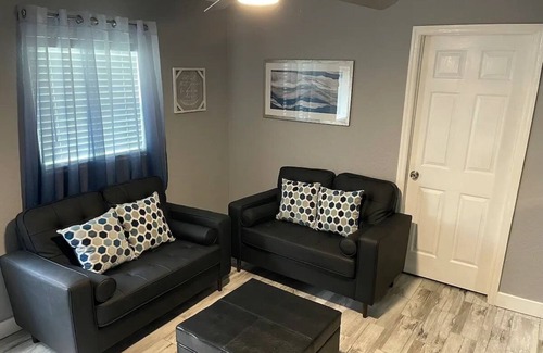 Zellwood House | Orlando area apartment