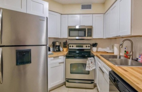 Ventura Apartment | "Orlando Magic at 3608 Vacational Apt: Your Perfect Getaway!"