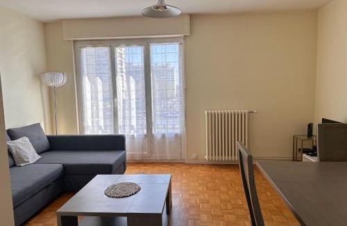 Chateaudun-Bannier Apartment | ORLEANS GARE - Résidence calme - T2 - L'ESCALE DE LA GARE
