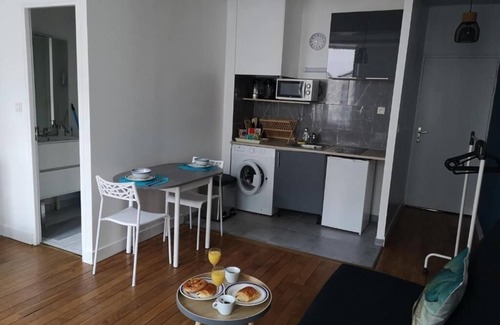 Orleans Apartment | Orleans Studio - Near Train Station