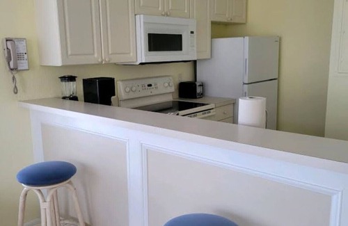 Bostroms Condo | Ormond Beach escape, 1 bedroom.