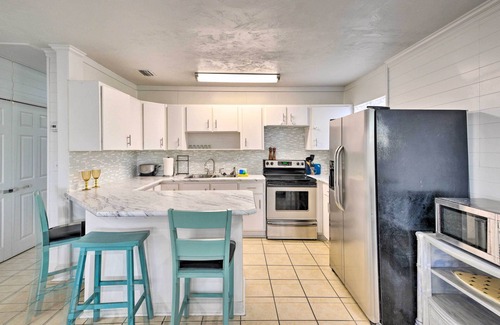 Neptune House | Ormond Beach Retreat w/Deck - Steps to Ocean!