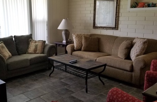 Ormond Beach House | Ormond by the Sea Beach Cottage, quiet, kid & dog friendly, moments to the beach