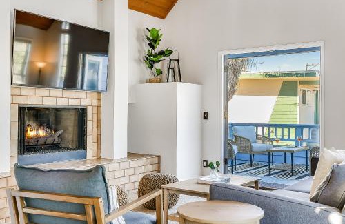 Crown Point House | Ormond Retreat w Ocean View, Steps2beach & Garage