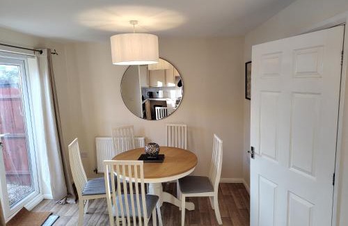 Grantham House | Ormonde Close 3 bed contractor family home Grantham