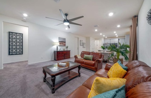 Casas Adobes Apartment | Oro Valley Compound (Mohammed)