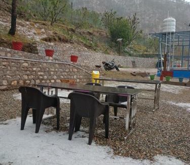 Jakh Resort | Orophile Retreat Resort
