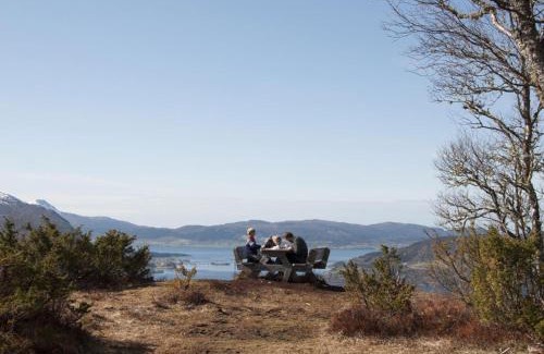 Gjemnes House | Orset setra - back to basic cabin - with amazing view