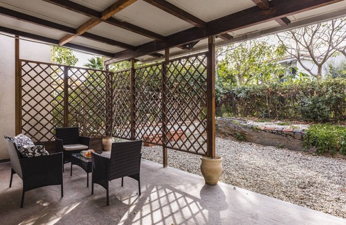 Cannizzaro Apartment | Ortensia Apartments by Wonderful Italy - Casa Leti con Giardino