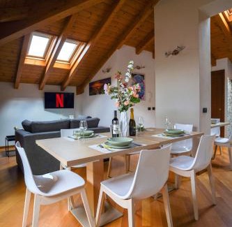 Sesto Calende Apartment | [Ortensia PentHouse] Leonardo Academy, MXP & Laghi