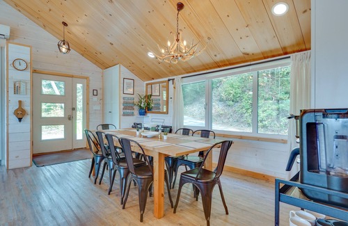 Florence Cabin | Orwell Cabin on Sunrise Lake w/Private Dock & BBQ