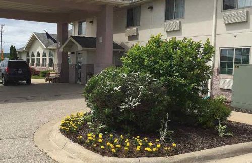 Evart Hotel | Osceola Grand Hotel