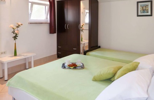 Medveja House | Oscha & Karin (LOV302) by Interhome