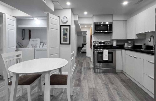 Durham Region Apartment | Oshawa Stay