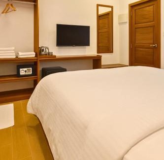 Felidhoo Hotel | Oshi Boutique