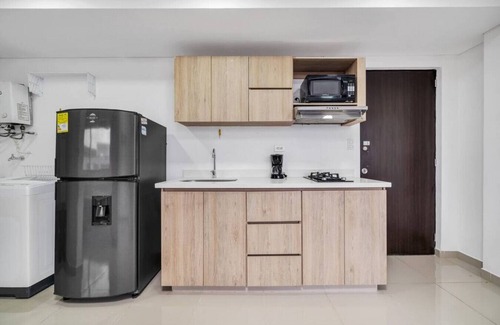 El Tesoro Apartment | Oslo 2411 · New 24th floor Apt - city view