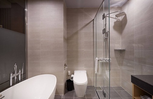 Yeongi-gun Hotel | Osong H Hotel Sejong City