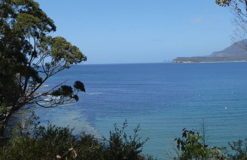 Eaglehawk Neck House | Osprey Beach Bungalow with stunning ocean views