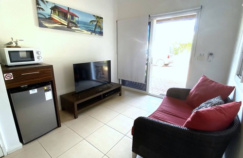 Exmouth Apartment | Osprey Holiday Village Unit 203/1 Bedroom - Villa with a Pool in the Complex