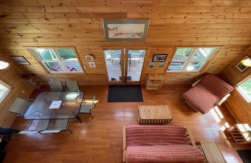 Brier Hill Cabin | Osprey Lodge - The Lodges at Oak Point, 1000 Islands - Right on the River!