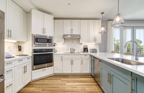 Sandestin Condo | Osprey Pointe Elegance at Sandestin: Steps to Beach & Luxury Amenities at Sandestin Golf and Beach Resort!