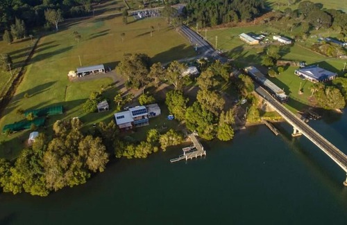 Bohnock House | Osprey's Rest Waterfront with private jetty