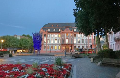 Mainz City Center Apartment | Osteiner Hof by The Apartment Suite