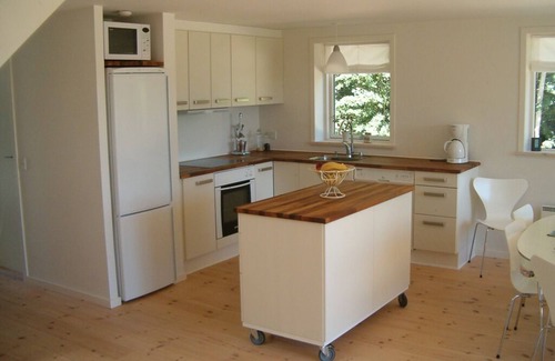 Sillerslev House | Øster Assels. 135m2 lovely 2-plan holiday house. Just 300m. to the beach.