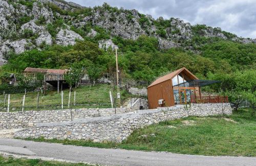 Danilovgrad Municipality House | Ostrog Wood House