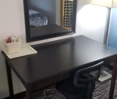 Stillwater Apartment | osu 2 Queen Beds Hotel Room 211 Booking