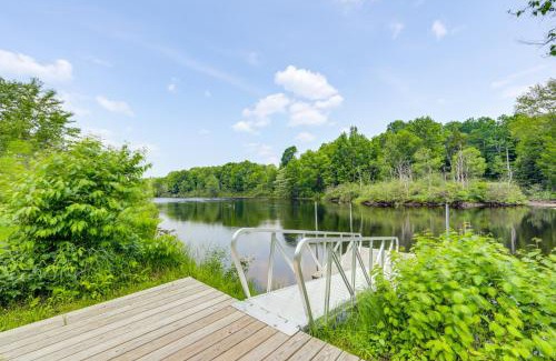 Oswegatchie House | Oswegatchie River Cabin with Kayaks and Fire Pit!