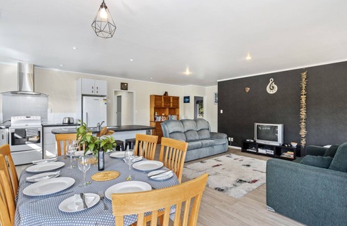 Whangaroa House | Ota Point Paradise - Whangaroa Holiday Home