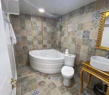 Shumen Hotel | Otantik Shumen