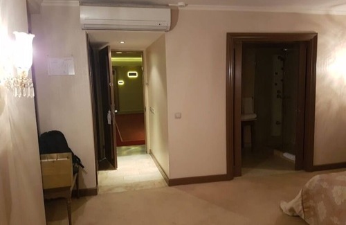 Karesi Hotel | Otel Basti Otantik