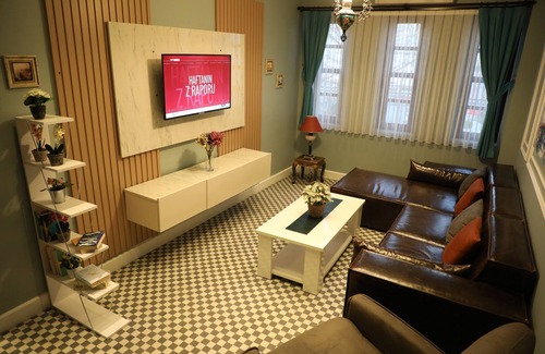 Arnavutkoy District Hotel | Otel İstasyon