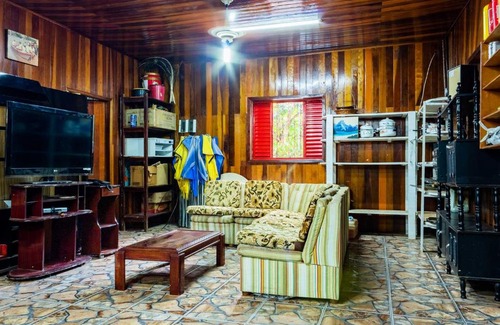 Acorizal House | Otima casa de campo com churrasq em Acorizal MT