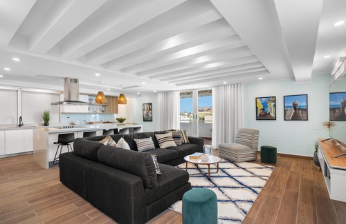 Parque Apartment | Otium Rentals Casa Elena Rental for Families