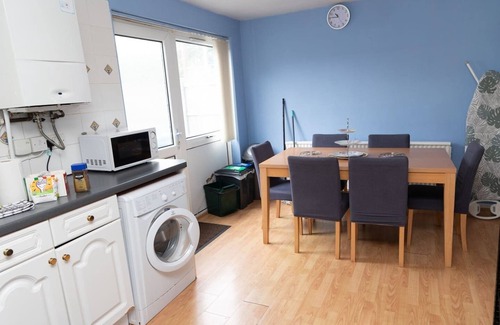 Chadderton House | Otley Terrace - 3 bed home sleeping 8 people.
